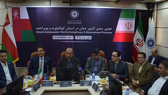 عمان برای تاجران ایرانی ویزای چندگانه صادر می‌کند