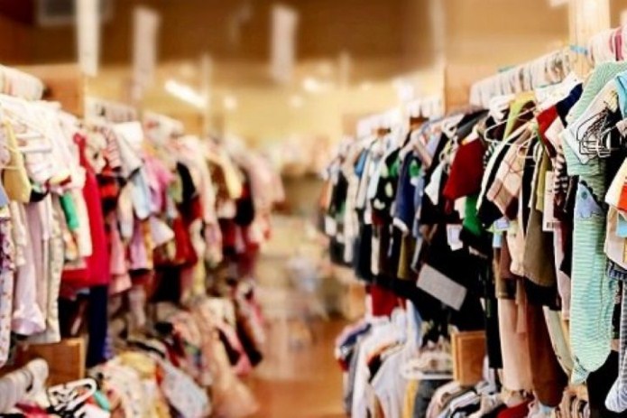 سالانه ۱۲ هزار میلیارد تومان برای خرید پوشاک خارجی و کالاهای وارداتی هزینه می‌شود
