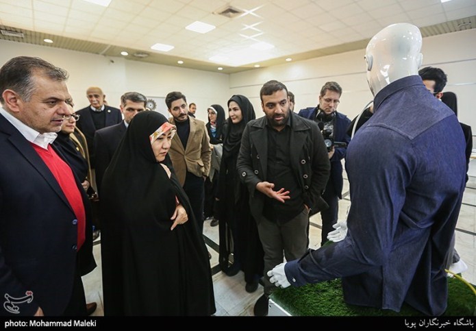 ایران موفق به تولید صنعتی "چادر و پیراهن‌های نانویی" شد