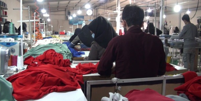 سهم اندک صنعت پوشاک در صادرات و اشتغال کارگاه‌های صنعتی