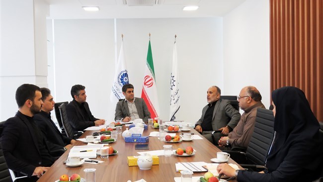 بررسی مشکلات فعالان اقتصادی با صندوق ضمانت صادرات ایران بررسی مشکلات فعالان اقتصادی با صندوق ضمانت صادرات ایران