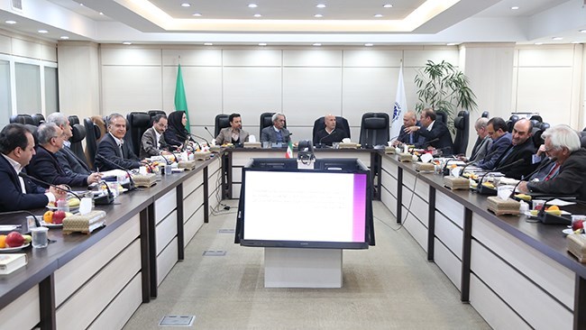 بررسی بسته حمایت از صنعت و تولید برمبنای وضعیت واحدهای فعال بررسی بسته حمایت از صنعت و تولید برمبنای وضعیت واحدهای فعال