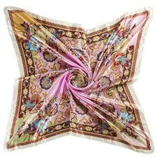 در طراحی شال و روسری نوآوری نداریم در طراحی شال و روسری نوآوری نداریم