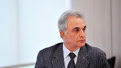 در برخی از رشتههای صنعتی سقوط ادامه دارد در برخی از رشتههای صنعتی سقوط ادامه دارد