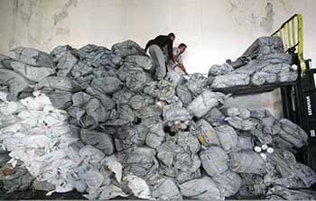 مواد نساجی قاچاق به مقصد نرسید مواد نساجی قاچاق به مقصد نرسید