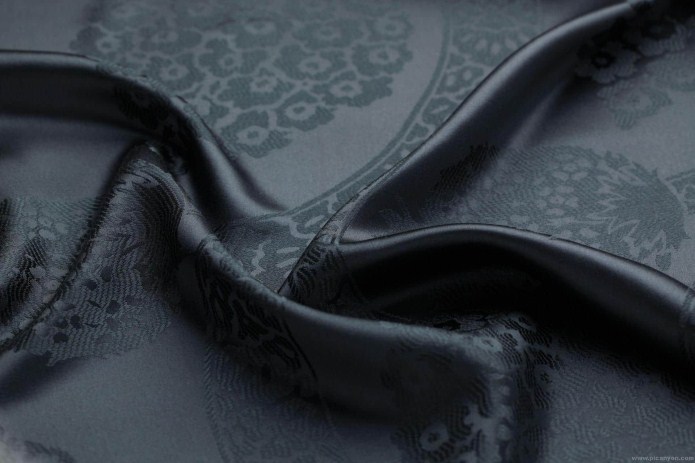 قاچاق آفت جدی صنعت تولید چادر مشکی قاچاق آفت جدی صنعت تولید چادر مشکی