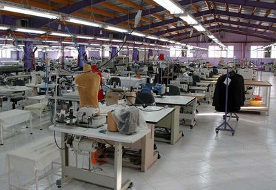 موانع پیشروی تولید و سرمایهگذاری در ایران موانع پیشروی تولید و سرمایهگذاری در ایران