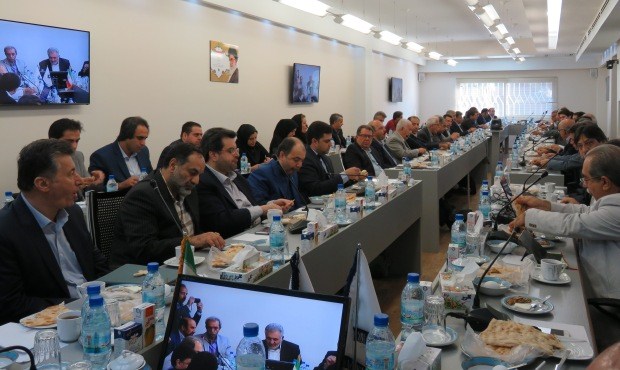 خروج از رکود اقتصادی با تحرک در بخش صنعت رقم میخورد خروج از رکود اقتصادی با تحرک در بخش صنعت رقم میخورد