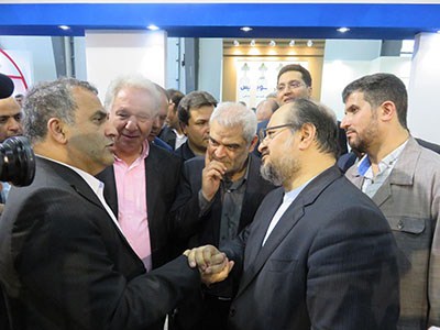 توسعه اشتغال زنان روستایی در قالب طرح تولید پوشاک توسعه اشتغال زنان روستایی در قالب طرح تولید پوشاک