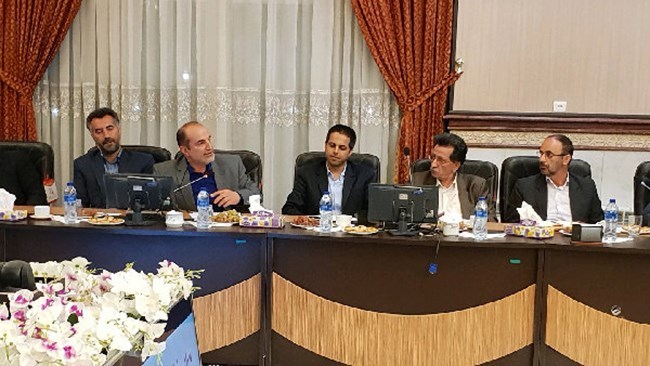 دولت صدای تولیدکنندگان و کارآفرینان را بشنود دولت صدای تولیدکنندگان و کارآفرینان را بشنود