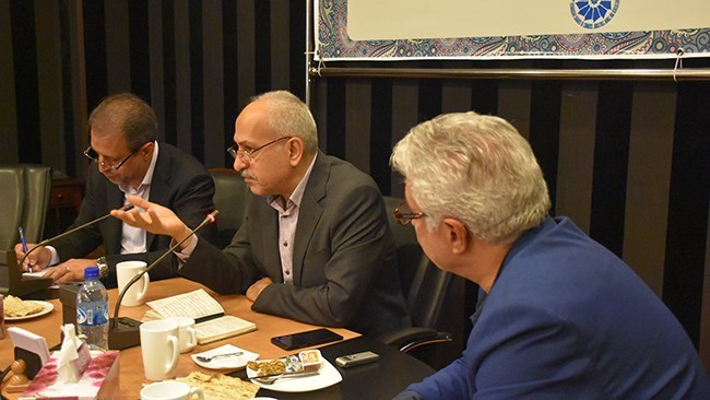 دولتیها از ظرفیت بخشخصوصی استفاده کنند دولتیها از ظرفیت بخشخصوصی استفاده کنند