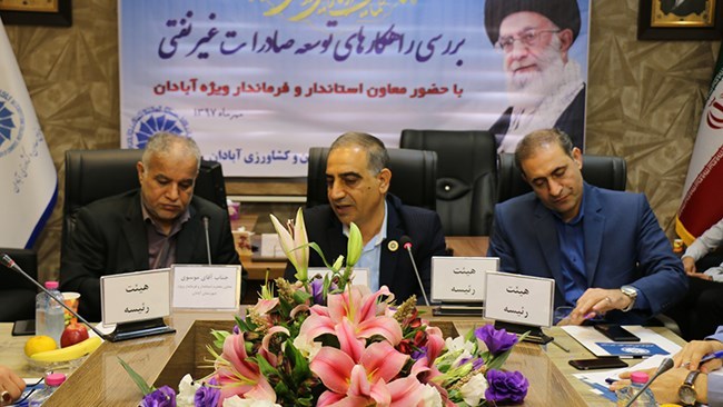 عملکرد سلیقهای مدیران محلی عامل مشکلات فعالان اقتصادی است عملکرد سلیقهای مدیران محلی عامل مشکلات فعالان اقتصادی است