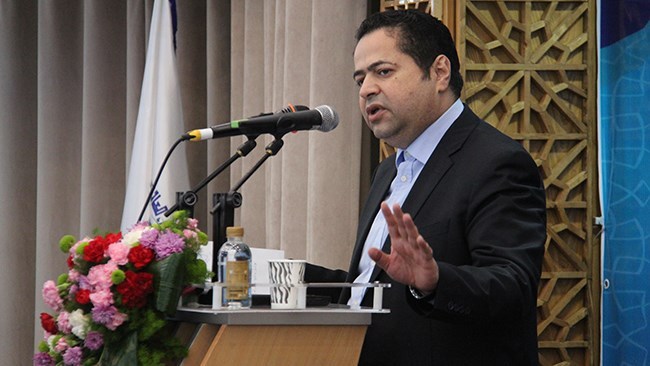 مصوبات یک شبه دولت دست و پای صادرکنندگان را بسته است مصوبات یک شبه دولت دست و پای صادرکنندگان را بسته است