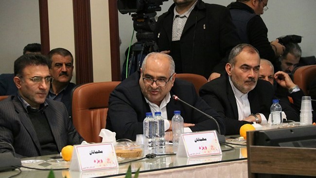 دولت مسئولیتهای بخش خصوصی را به خود بخش خصوصی واگذار کند دولت مسئولیتهای بخش خصوصی را به خود بخش خصوصی واگذار کند