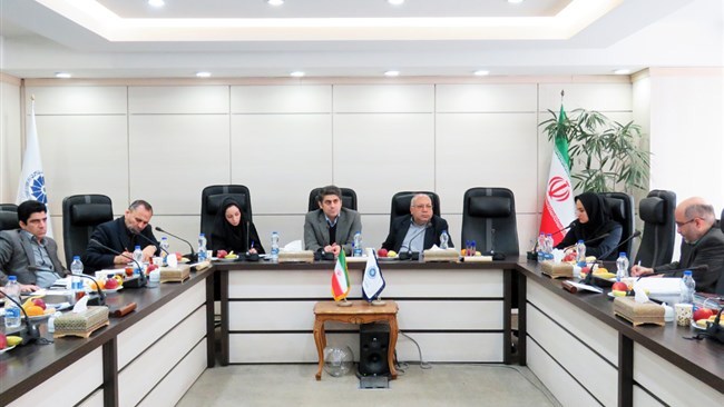 انتقاد واردکنندگان از دریافت وثیقه نقدی توسط بانکها برای تخصیص ارز انتقاد واردکنندگان از دریافت وثیقه نقدی توسط بانکها برای تخصیص ارز