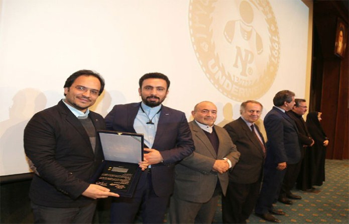 جایزه مشتری مداری به «نیک پوش» رسید جایزه مشتری مداری به «نیک پوش» رسید