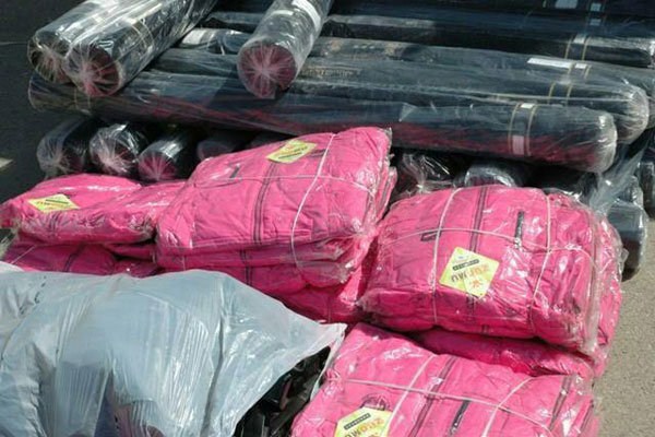 جلوگیری از ورود غیرقانونی پوشاک خارجی ضروری است جلوگیری از ورود غیرقانونی پوشاک خارجی ضروری است