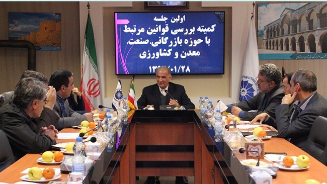 حمایت بانکها از بخش تولید منجر به رونق اقتصادی میشود حمایت بانکها از بخش تولید منجر به رونق اقتصادی میشود