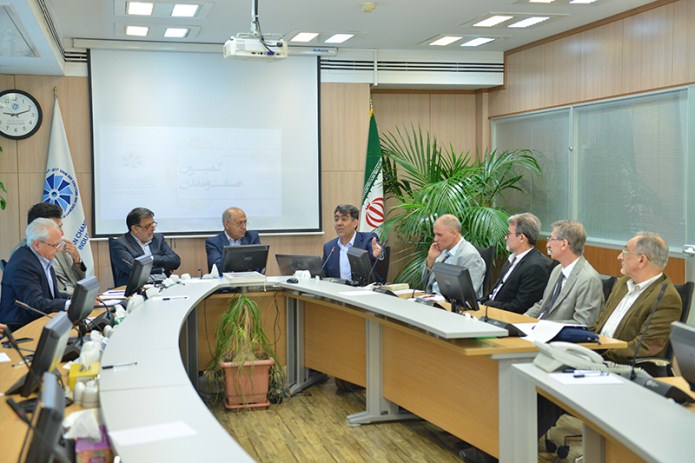 بهرهوری پایین نیروی کار و ضعف مدیریت، دو چالش عمده بنگاههای صنعتی بهرهوری پایین نیروی کار و ضعف مدیریت، دو چالش عمده بنگاههای صنعتی