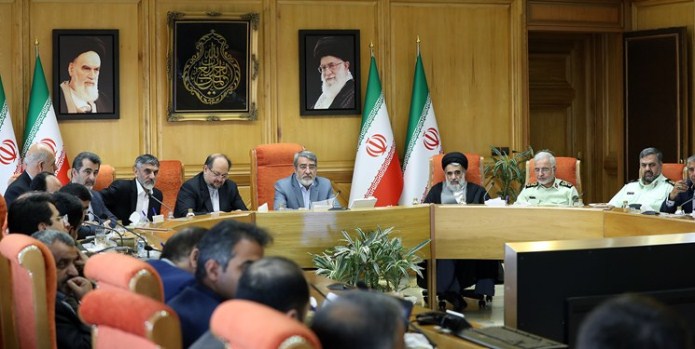 گزارش کامل و دقیقی از کالاهای توقیفی ناشی از قاچاق برای تصمیم گیری تهیه شود گزارش کامل و دقیقی از کالاهای توقیفی ناشی از قاچاق برای تصمیم گیری تهیه شود