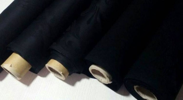 ترخیص شبانه کانتینرهای قاچاق پوشاک در گمرکات ترخیص شبانه کانتینرهای قاچاق پوشاک در گمرکات