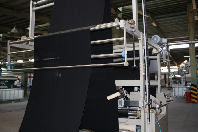 راهاندازی واحدهای تولید چادر مشکی در کمتر از دو سال، به معجزه شبیه است راهاندازی واحدهای تولید چادر مشکی در کمتر از دو سال، به معجزه شبیه است