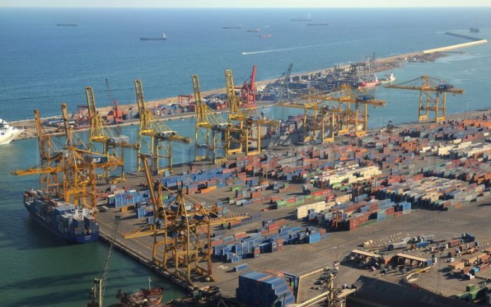 صادرات باید ارزش افزوده ایجاد کند صادرات باید ارزش افزوده ایجاد کند