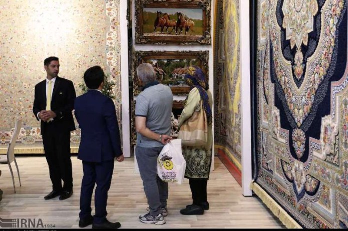 350 میلیون دلار فرش ماشینی سالانه صادر می شود 350 میلیون دلار فرش ماشینی سالانه صادر می شود