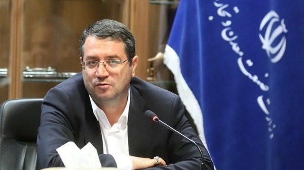 صنعت پوشاک قابلیت توسعه دارد و امسال به هیچ عنوان اجازه واردات پوشاک داده نخواهد شد صنعت پوشاک قابلیت توسعه دارد و امسال به هیچ عنوان اجازه واردات پوشاک داده نخواهد شد