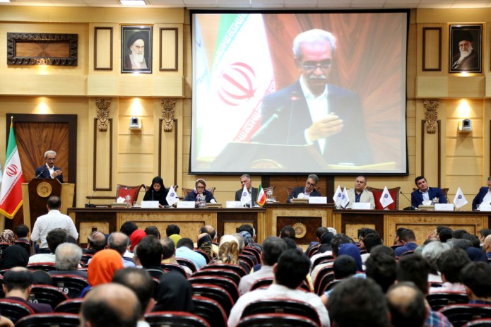 کارآفرینان فرش قرمز نمیخواهند؛ سنگلاخ را بردارید کارآفرینان فرش قرمز نمیخواهند؛ سنگلاخ را بردارید