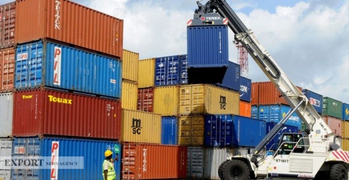 صادرات صادرکنندگان حرفهای را تضمین میکنیم/تجدیدنظر در ضوابط تعیین تعرفه فصلی و عوارض صادراتی صادرات صادرکنندگان حرفهای را تضمین میکنیم/تجدیدنظر در ضوابط تعیین تعرفه فصلی و عوارض صادراتی