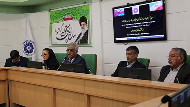 عمان میتواند به پایگاه صادراتی ایران به بازارهای منطقه تبدیل شود عمان میتواند به پایگاه صادراتی ایران به بازارهای منطقه تبدیل شود