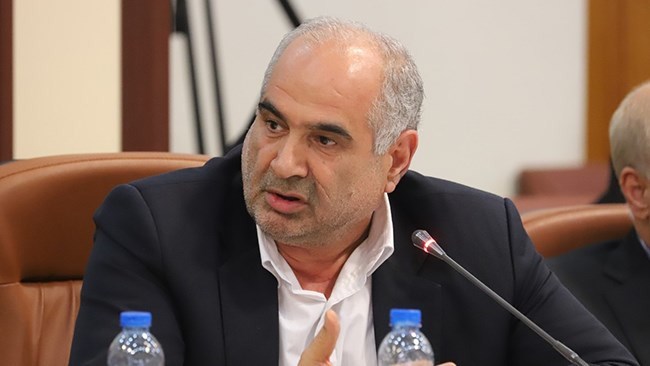 قوانین مزاحم مانع کسبوکار و رونق تولید است قوانین مزاحم مانع کسبوکار و رونق تولید است