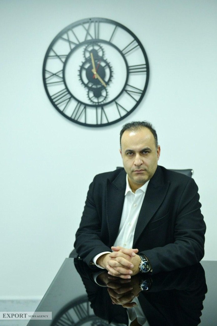 دریچهای برای بازگشت ارز/ عضویت اتحادیههای ملی برای صادرکنندگان اجباری شود دریچهای برای بازگشت ارز/ عضویت اتحادیههای ملی برای صادرکنندگان اجباری شود