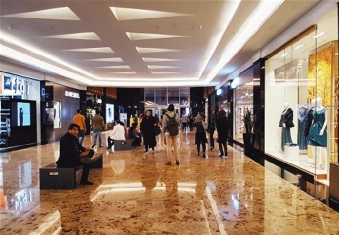 برندهای جعلی در فروشگاههای لاکچری برندهای جعلی در فروشگاههای لاکچری