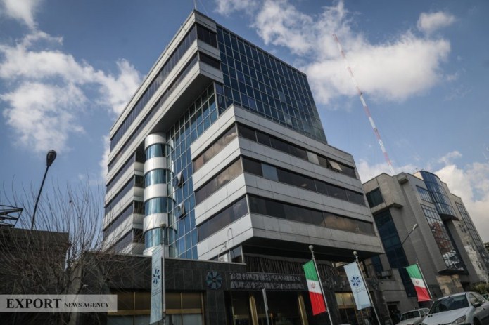 تدابیر اتاق بازرگانی تهران برای خدماترسانی به فعالان اقتصادی/تمدید اعتبار کارتهای بازرگانی که در اسفند منقضی میشوند تدابیر اتاق بازرگانی تهران برای خدماترسانی به فعالان اقتصادی/تمدید اعتبار کارتهای بازرگانی که در اسفند منقضی میشوند