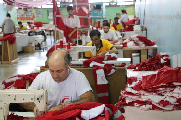 برای تبدیل کرمانشاه به یکی از قطبهای تولید پوشاک برنامه داریم برای تبدیل کرمانشاه به یکی از قطبهای تولید پوشاک برنامه داریم