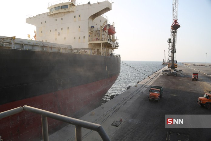 منطقه آزاد قاچاق! / مناطق آزاد از چند دولت آزادند؟ منطقه آزاد قاچاق! / مناطق آزاد از چند دولت آزادند؟