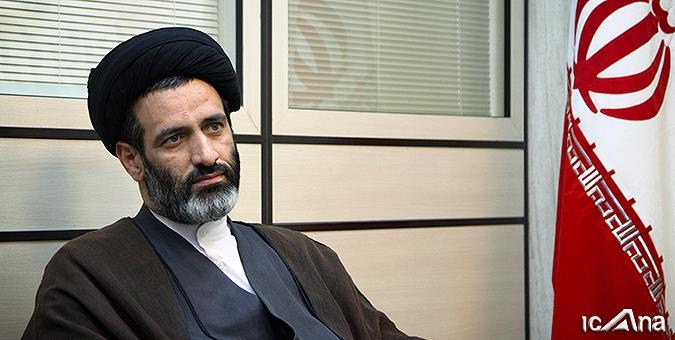عضو کمیسیون صنایع و معادن مجلس: قاچاق، سم مهلک نساجی است؛ دستگاه های امنیتی ورود کنند عضو کمیسیون صنایع و معادن مجلس: قاچاق، سم مهلک نساجی است؛ دستگاه های امنیتی ورود کنند