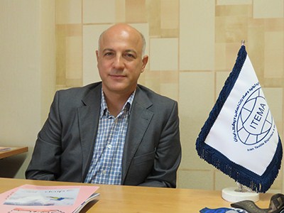 قدیری: در مناطق آزاد به نام تولید، قاچاق میکنند/ قاچاق، مهمترین مشکل صنعت نساجی و پوشاک قدیری: در مناطق آزاد به نام تولید، قاچاق میکنند/ قاچاق، مهمترین مشکل صنعت نساجی و پوشاک