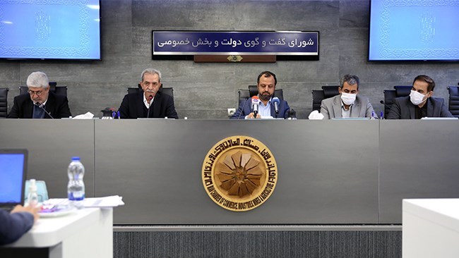 سود ناشی از تسعیر نرخ ارز در انواع صادرات از مالیات معاف میشود سود ناشی از تسعیر نرخ ارز در انواع صادرات از مالیات معاف میشود