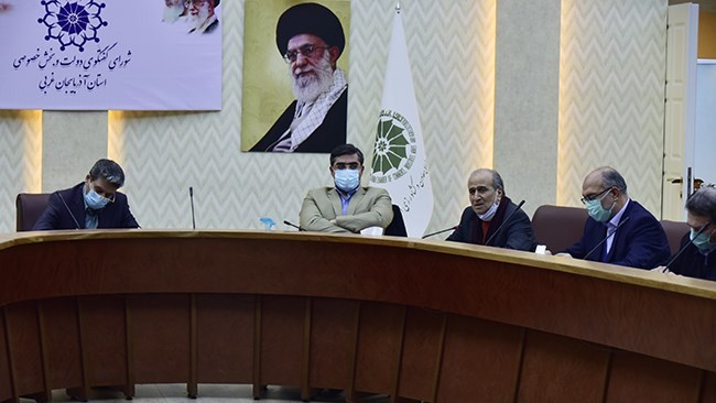 بخشنامههای خلقالساعه، مانع ورود سرمایه جدید به صنعت و تولید بخشنامههای خلقالساعه، مانع ورود سرمایه جدید به صنعت و تولید