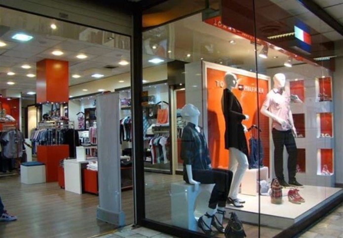 تولیدکنندگان پوشاک خواستار برخورد با قاچاق در سطح عرضه شدند تولیدکنندگان پوشاک خواستار برخورد با قاچاق در سطح عرضه شدند