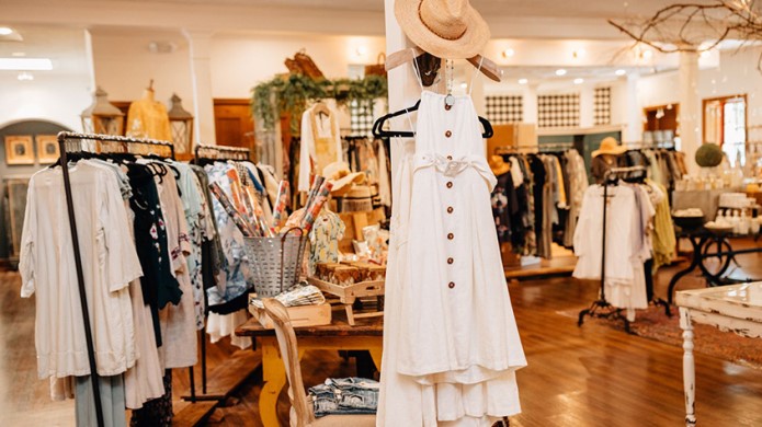 بازار پوشاک در بحران / لباسفروشیها در شب عید تعطیل میشوند؟ بازار پوشاک در بحران / لباسفروشیها در شب عید تعطیل میشوند؟