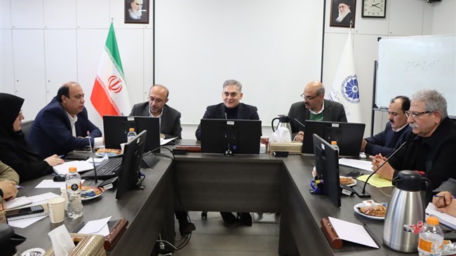 با همکاری اتاق ایران و تشکلهای تخصصی، ارزش کالاهای صادراتی بهروز میشود با همکاری اتاق ایران و تشکلهای تخصصی، ارزش کالاهای صادراتی بهروز میشود