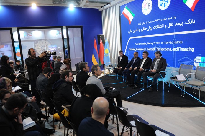 تسهیل روابط بانکی در مسیر توسعه تسهیل روابط بانکی در مسیر توسعه