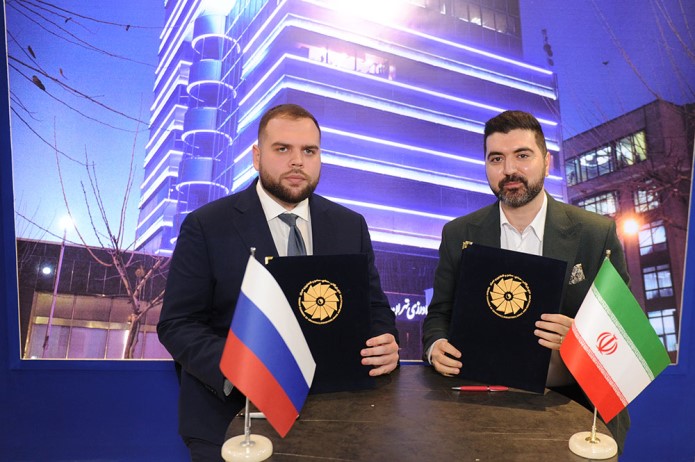 امضای تفاهمنامه همکاری بین اتاق بازرگانی تهران و مرکز صادرات مسکو امضای تفاهمنامه همکاری بین اتاق بازرگانی تهران و مرکز صادرات مسکو