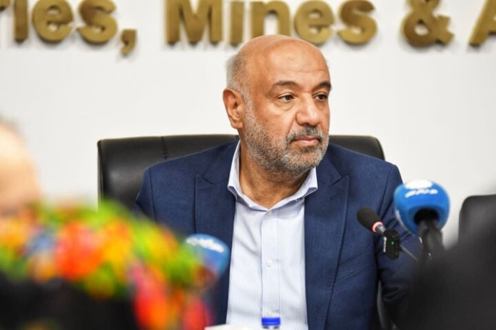 ارائه تسهیلات به تولیدکنندگان پوشاک ارائه تسهیلات به تولیدکنندگان پوشاک