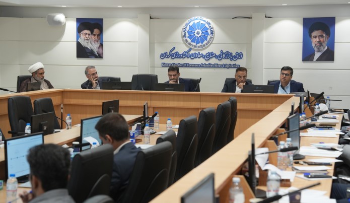 تفاوت نرخ ارز، مسئله اصلی در موضوع تعهد ارزی است تفاوت نرخ ارز، مسئله اصلی در موضوع تعهد ارزی است